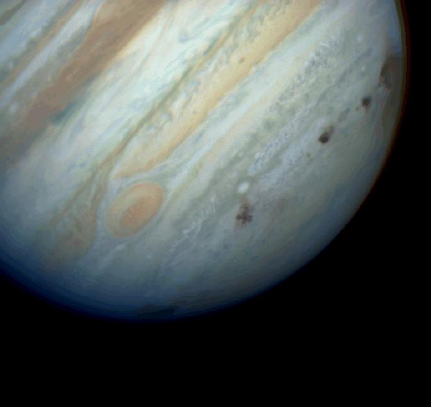 Color Hubble Image of Multiple Comet Impacts on Jupiter